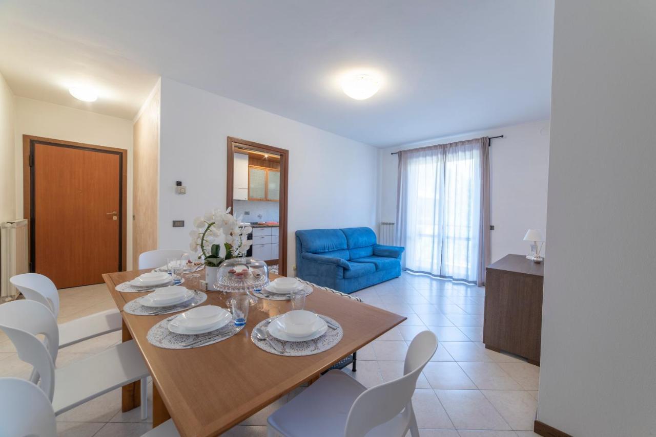 La Feriolina - Appartamento Al Lago Con Giardino Privato บาเวโน ภายนอก รูปภาพ