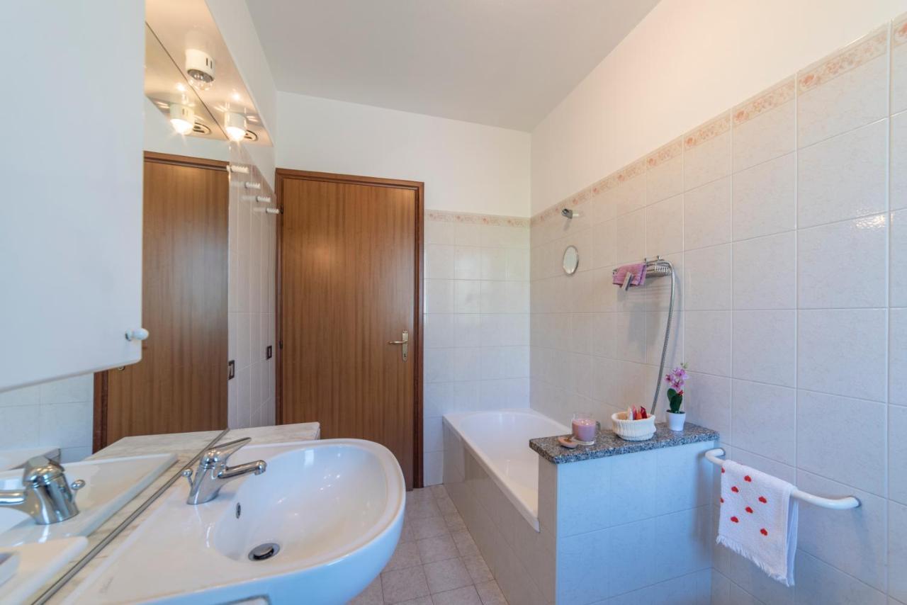 La Feriolina - Appartamento Al Lago Con Giardino Privato บาเวโน ภายนอก รูปภาพ